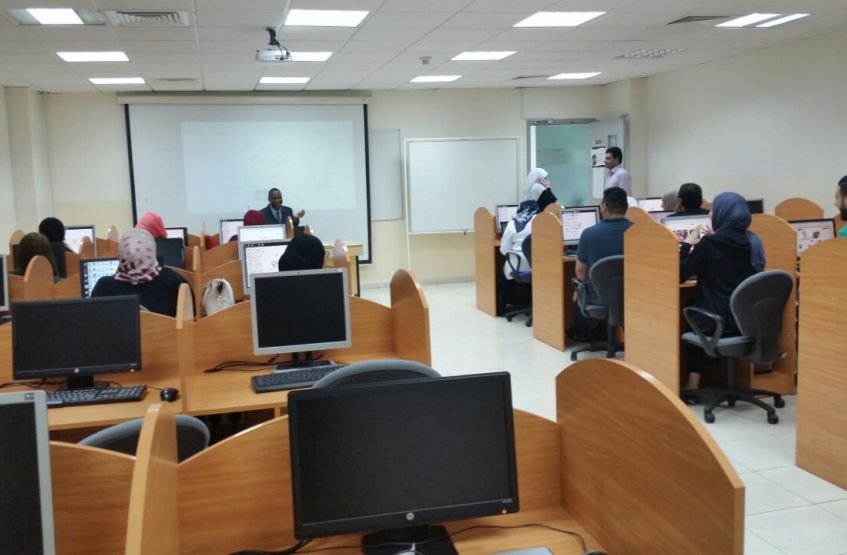  مكتبة خليفة تنظم ورشة عمل عن مهارات البحث وإدارة البحوث 