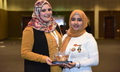 كلية الصيدلة في جامعة العين تحصد 3 جوائز خلال مشاركتها في 