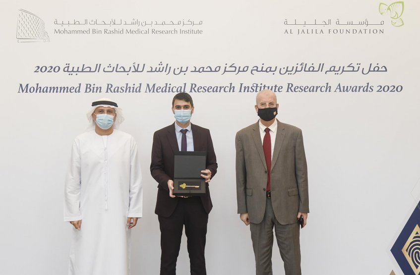 A research team from AAU wins a financial grant from Al Jalila Foundation to find a treatment for Covid-19