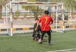 كرة القدم في نصف ملعب 1 ضد 1
