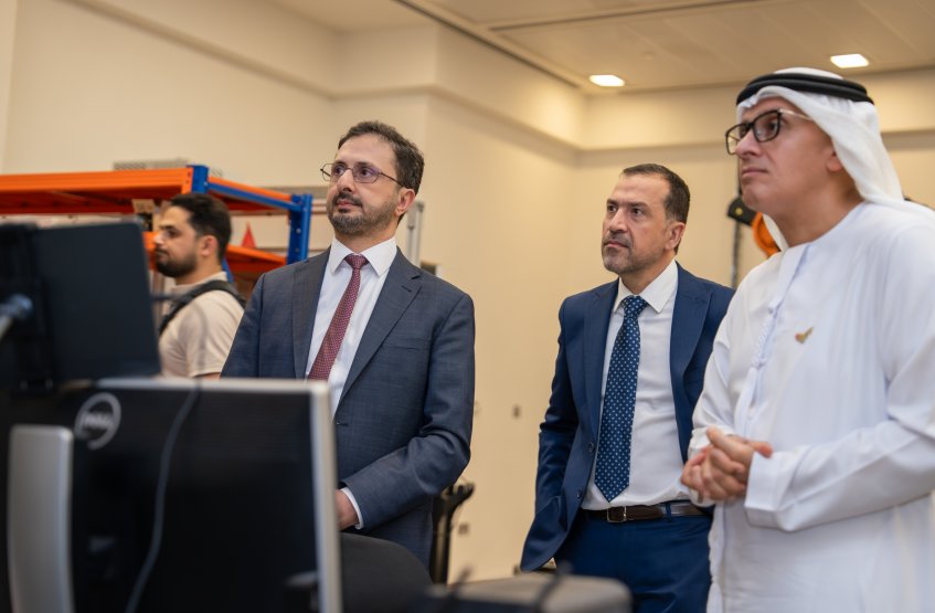 An MOU between Al Ain University and Khalifa University 